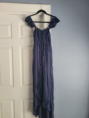 BNWOT Off The Shoulder Maxi Dress